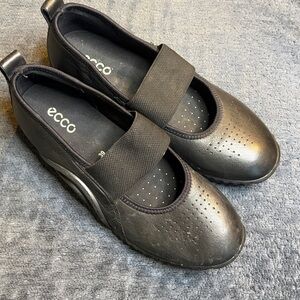 ECCO Women's Vibration Mary Jane Stretch Flat Shoes 39